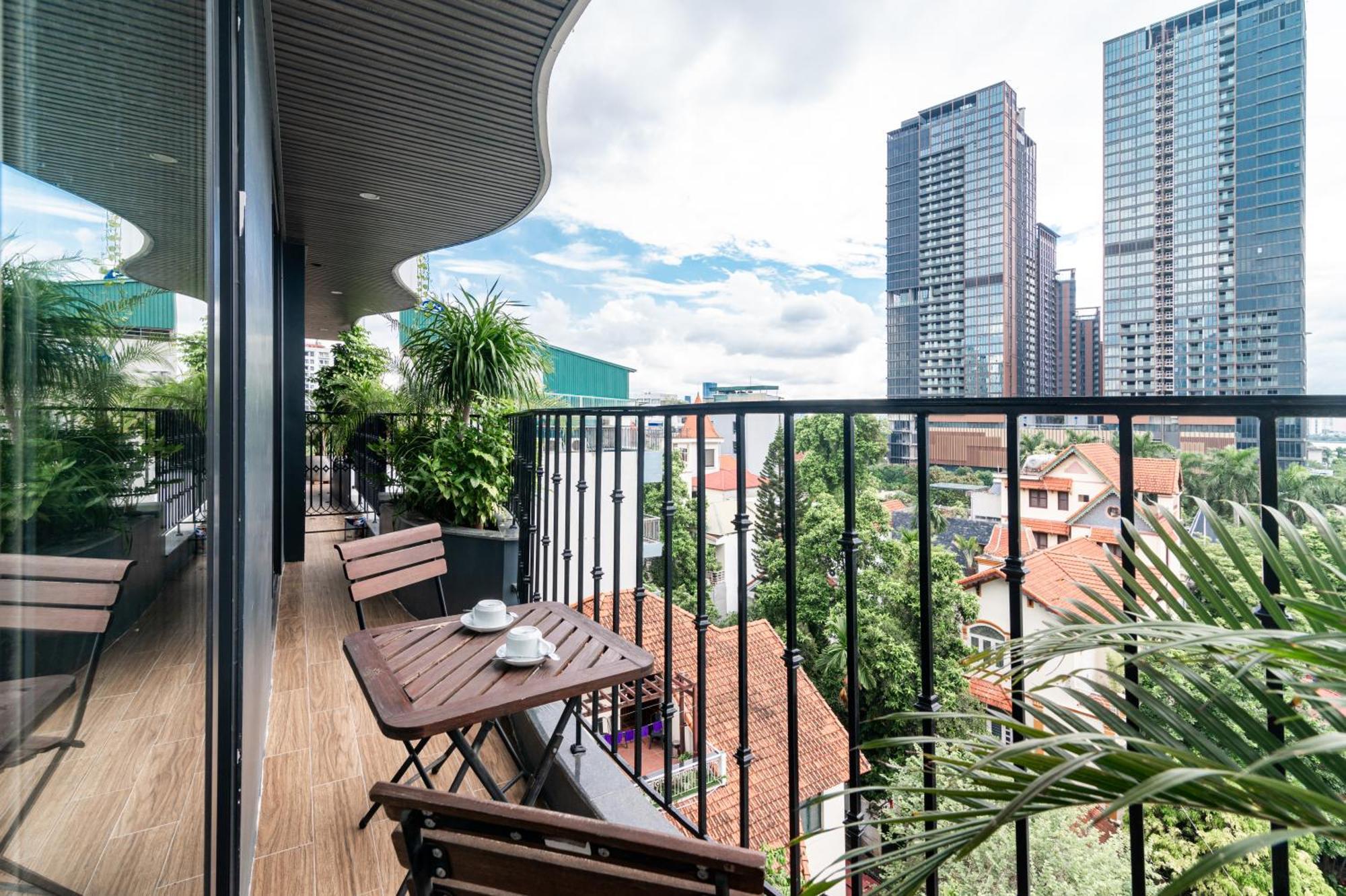 Luxe Paradise To Ngoc * Hanoi